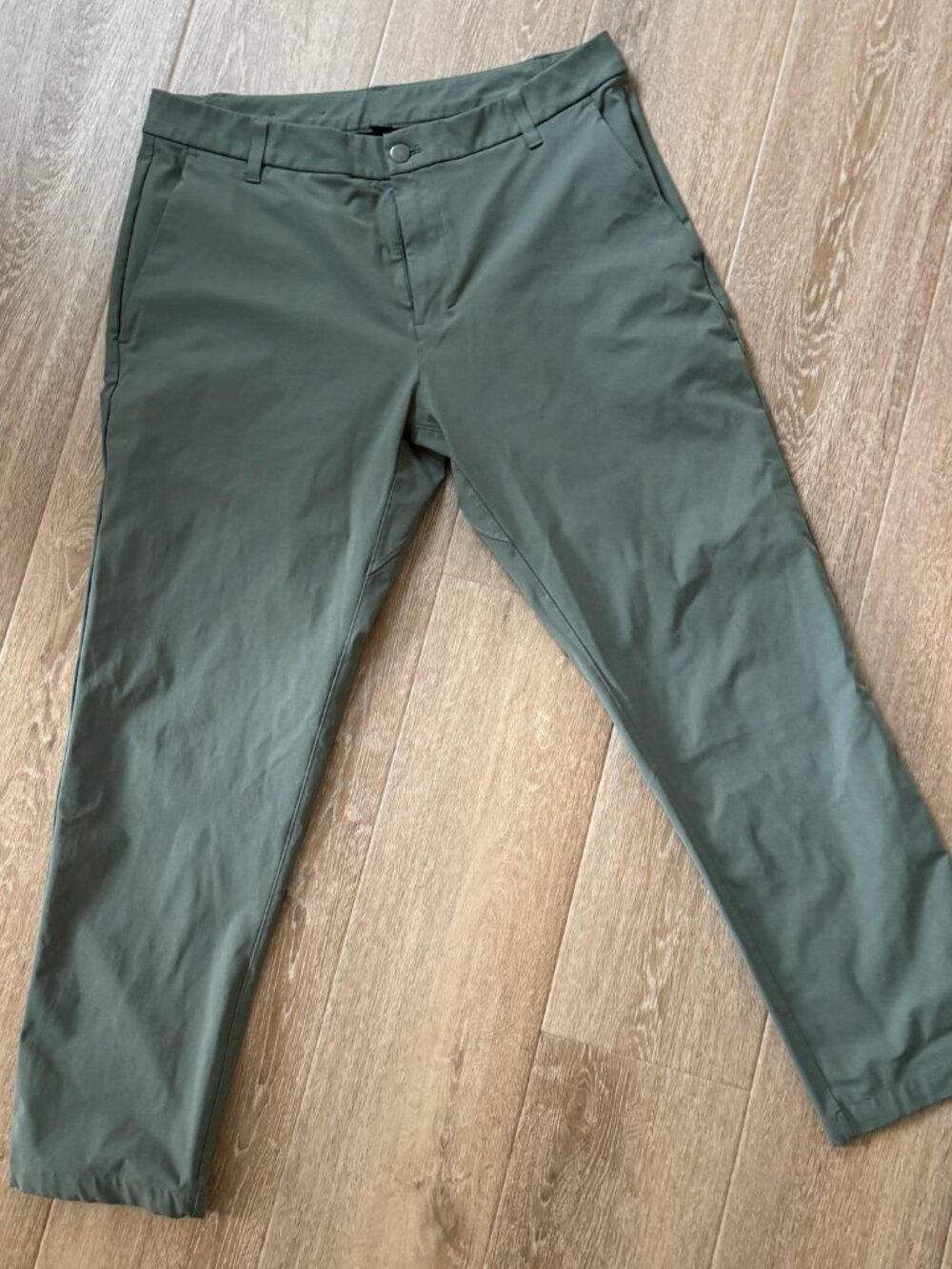 Lululemon Men's ABC Classic-Fit Trouser | 34x30 - Picture 3 of 5